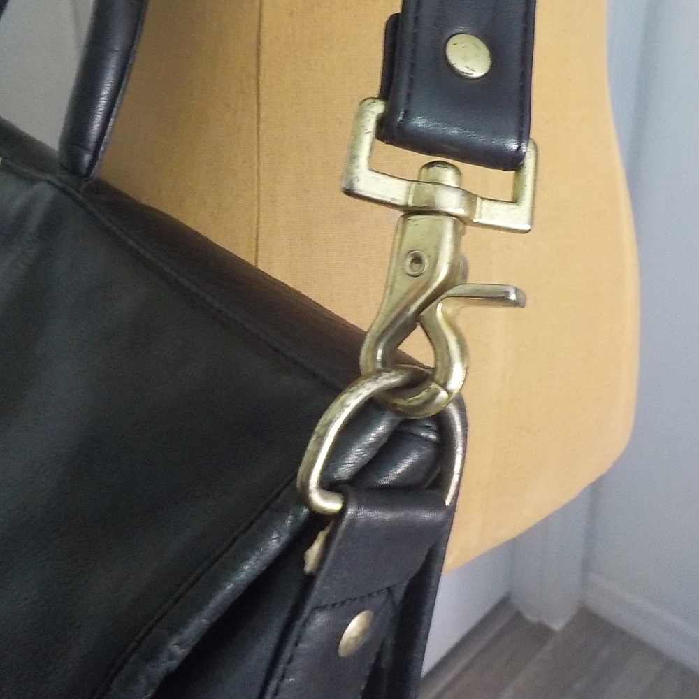 Black Leather Laptop/Biker/Tablet Tote - Picture 10 of 15